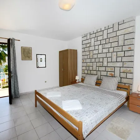 Beautiful First Row To The Sea Apartman Poreč